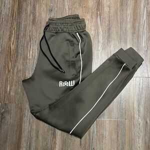 RAW GEAR green size small joggers
